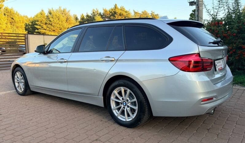 BMW Seria 3 318d Sport Line full