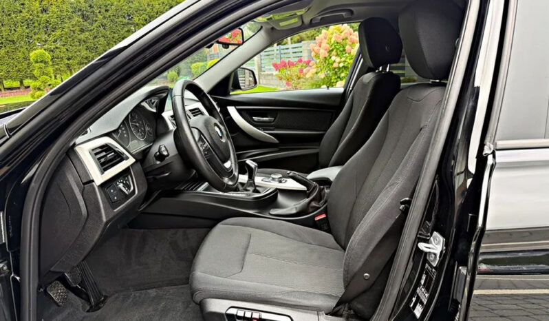 BMW Seria 3 318d Advantage full
