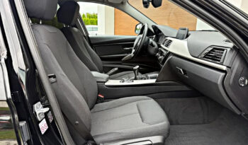 BMW Seria 3 318d Advantage full