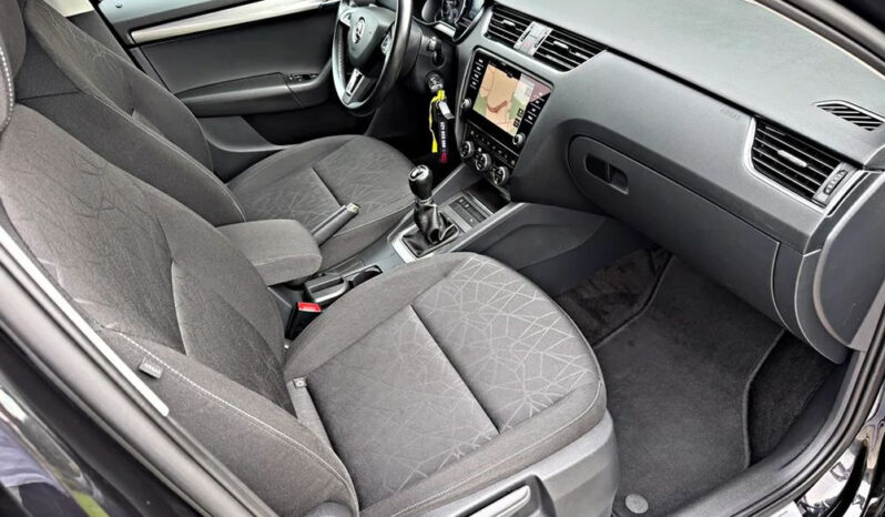 Skoda Octavia 1.6 TDI SCR Clever full