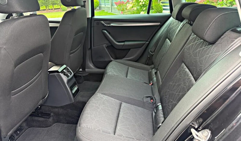 Skoda Octavia 1.6 TDI SCR Clever full