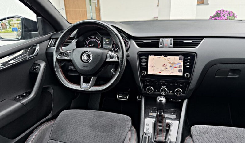 Skoda Octavia 2.0 TSI RS 230 DSG full