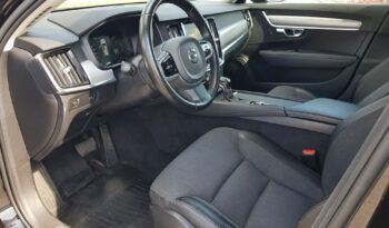 Volvo V90 D4 Momentum full