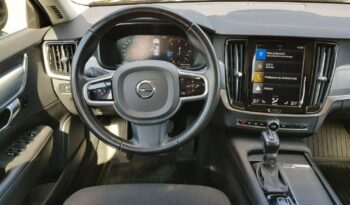Volvo V90 D4 Momentum full