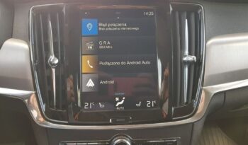 Volvo V90 D4 Momentum full
