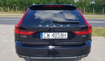 Volvo V90 D4 Momentum full