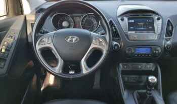 Hyundai ix35 2.0 CRDi 4WD Fifa World Cup Gold Edition full