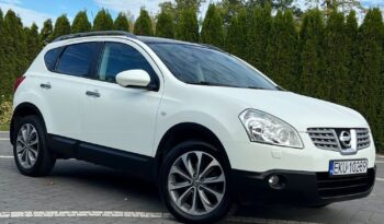 Nissan Qashqai 2.0 PANORAMA NAVI KAMERA GRZANE FOTELE TEMPOMAT ZAREJESTROWANY full