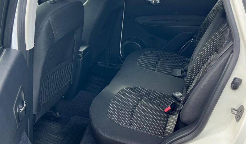 Nissan Qashqai 2.0 PANORAMA NAVI KAMERA GRZANE FOTELE TEMPOMAT ZAREJESTROWANY full