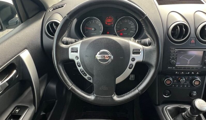 Nissan Qashqai 2.0 PANORAMA NAVI KAMERA GRZANE FOTELE TEMPOMAT ZAREJESTROWANY full