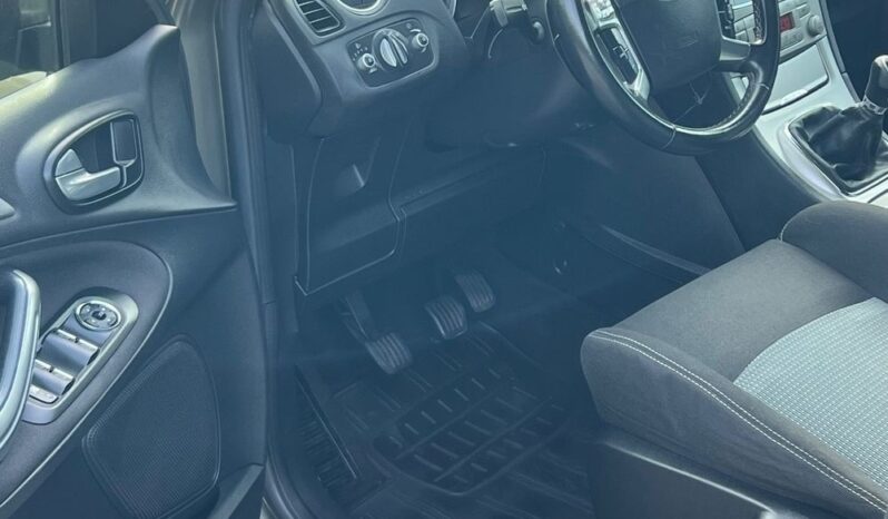 Ford S-Max 2.0 145KM Benzyna Lift Klimatronik Grzane Fotele Tempomat 7-osobowy Gwarancja full
