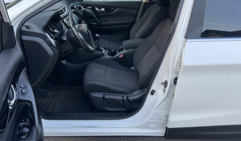 NISSAN QASHQAI II 1.5 DCI 110KM – KLIMATRONIC – KAMERY 360 – GRZANE FOTELE – NOWY ROZRZĄD full