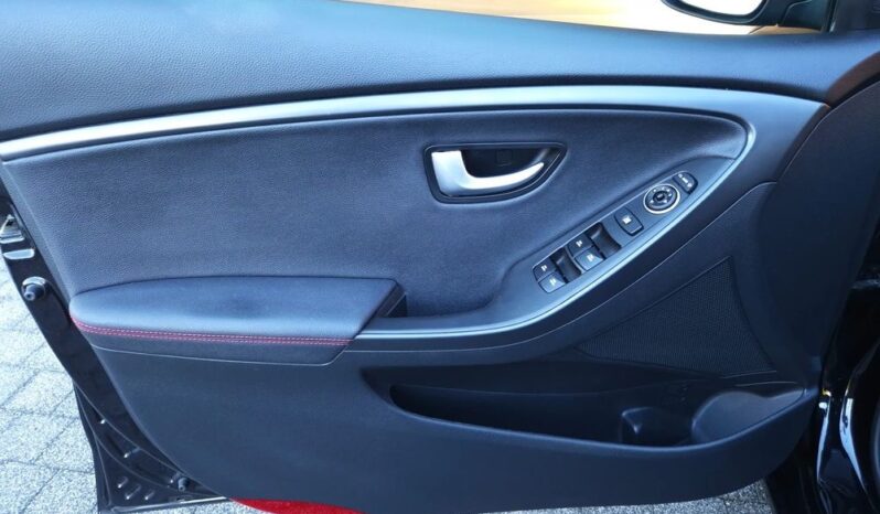 Hyundai i30 1.6 T GDI Turbo full
