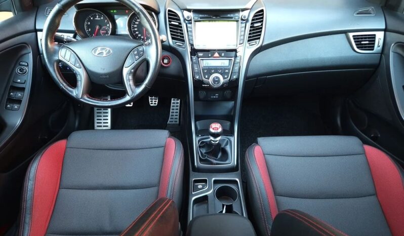 Hyundai i30 1.6 T GDI Turbo full