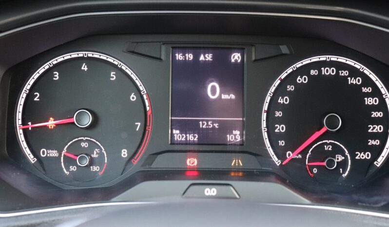 VOLKSWAGEN T-ROC 1.0 TSI, NISKI PRZEBIEG, BOGATE WYPOSAŻENIE, SERWISOWANY, GWARANCJA full