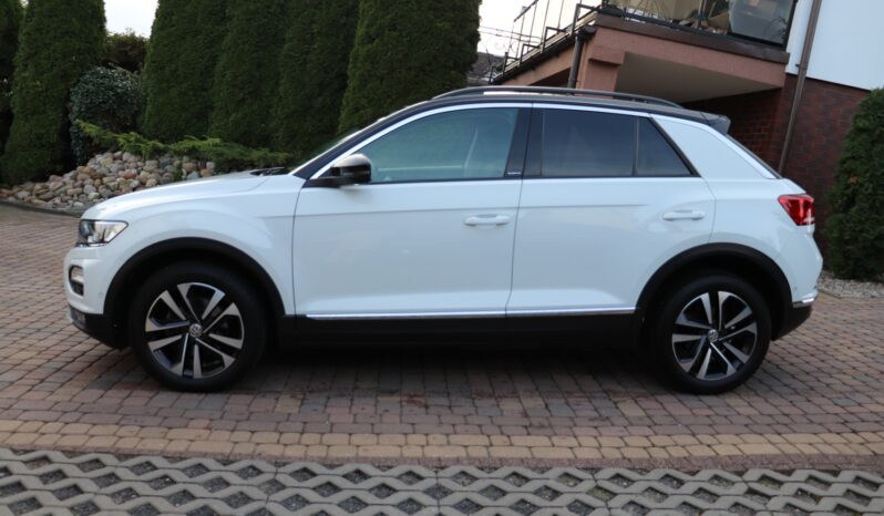 VOLKSWAGEN T-ROC 1.0 TSI, NISKI PRZEBIEG, BOGATE WYPOSAŻENIE, SERWISOWANY, GWARANCJA full