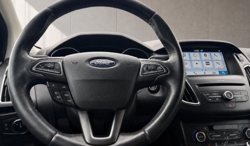 Ford Focus 1.0 EcoBoost Titanium full
