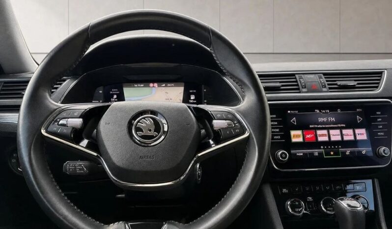 Skoda Superb 2.0 TDI DSG Style full