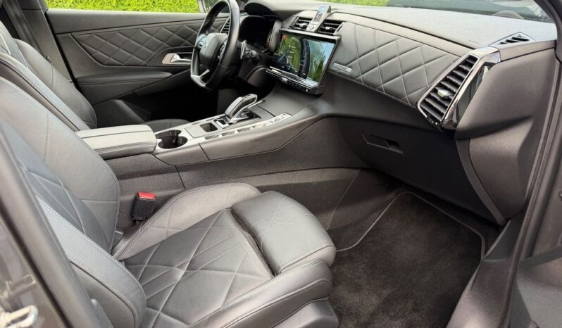 DS Automobiles DS 7 Crossback full