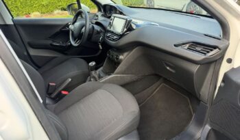 Peugeot 208 1.6 BlueHDi Active full