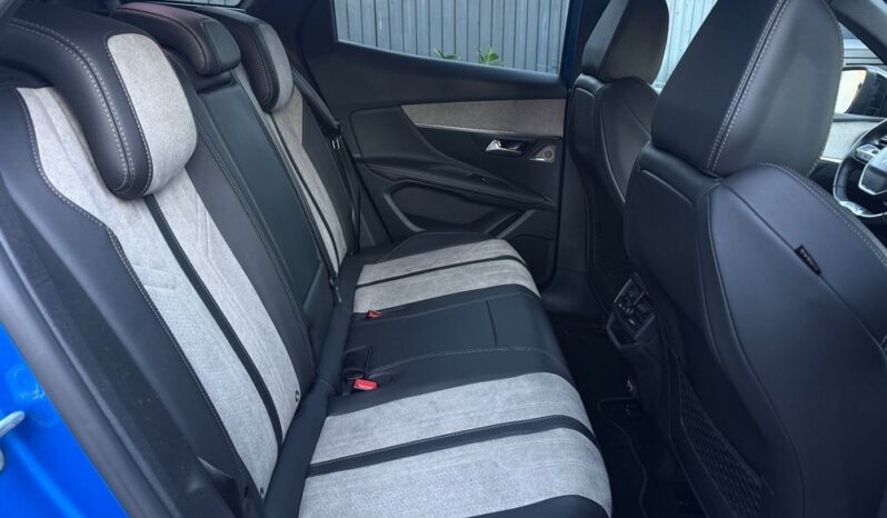 Peugeot 3008 full