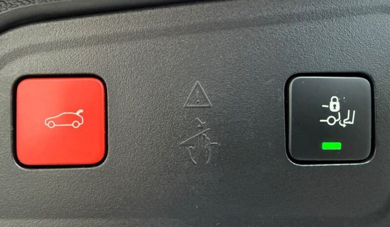 Peugeot 3008 full