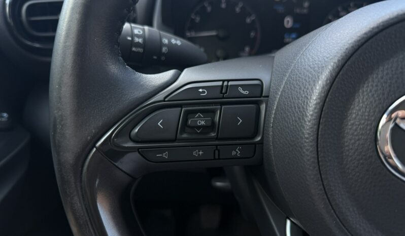 Toyota Yaris KRAJ Polska Poleasingowy I właściciel Bezwypadkowy Serwis ASO VAT 23% IV (2020-) full