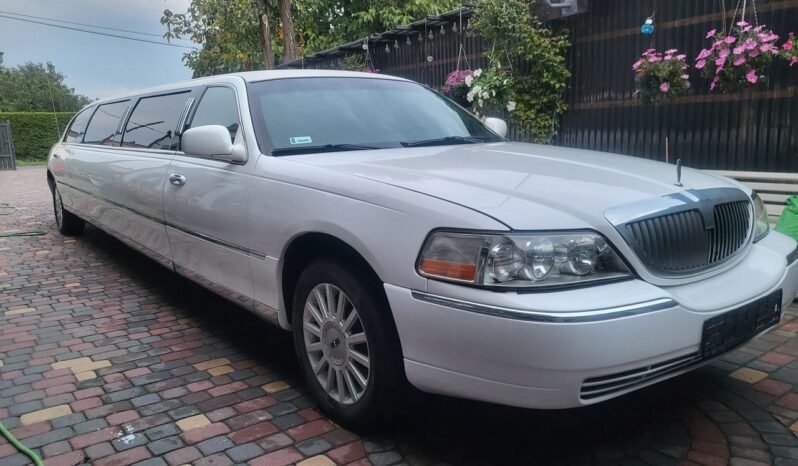 Lincoln Town Car 4,6 223 KM 9 Osób Max Długi Vat 23% Zapraszamy !!! III (1998-2011) full