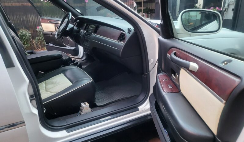 Lincoln Town Car 4,6 223 KM 9 Osób Max Długi Vat 23% Zapraszamy !!! III (1998-2011) full