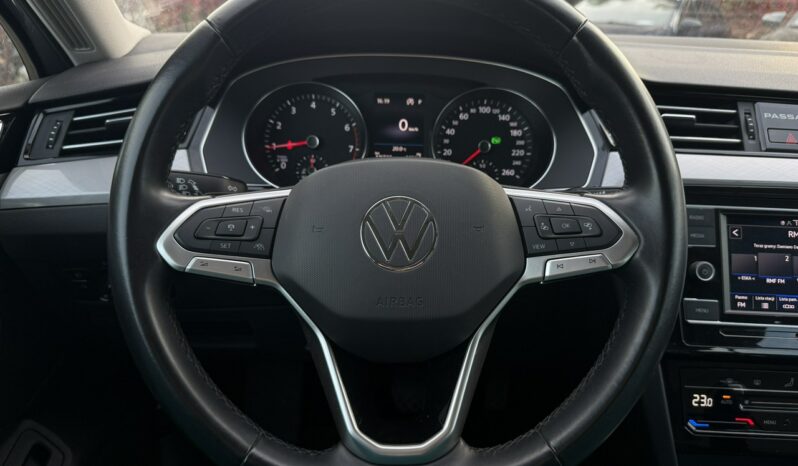 Volkswagen Passat Variant Salon Polska Poleasingowy I właściciel Serwis ASO VAT 23% B8 (2014-2023) full