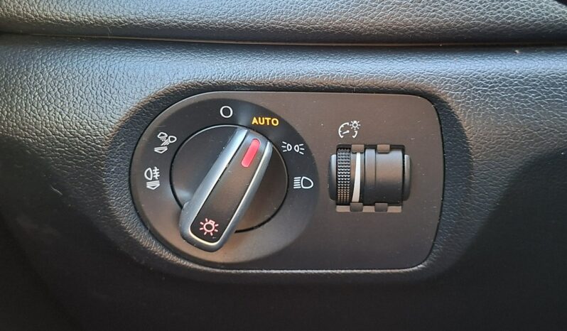 Audi Q3 Klimatronic 2-stref, Podgrz. fotele, CarPlay/AndroidAuto, 2 kpl. kół I (2011-2018) full