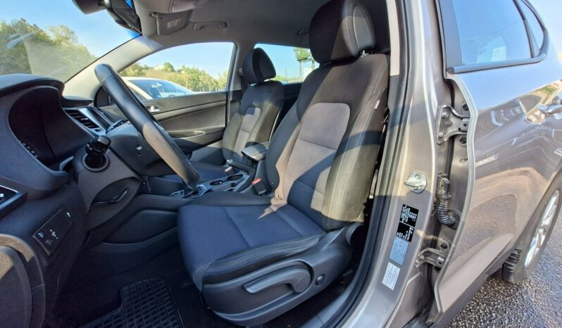 Hyundai Tucson Klimatronic 2-stref, Podgrz. fotele, Hak, PDC, Kamera cofania, Navi III (2015-2020) full