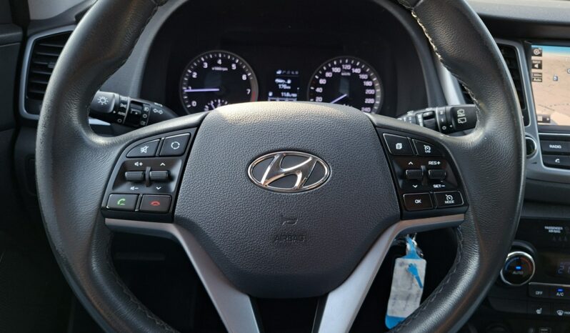 Hyundai Tucson Klimatronic 2-stref, Podgrz. fotele, Hak, PDC, Kamera cofania, Navi III (2015-2020) full