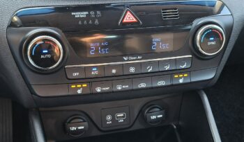 Hyundai Tucson Klimatronic 2-stref, Podgrz. fotele, Hak, PDC, Kamera cofania, Navi III (2015-2020) full