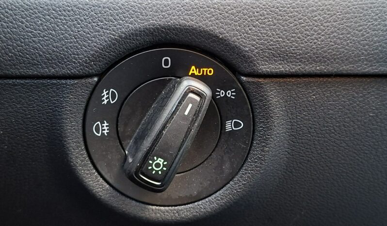 Škoda Octavia Klimatronic 2-stref, Podgrz. fotele, Hak, LED, PDC 2x, CarPlay III (2013-) full