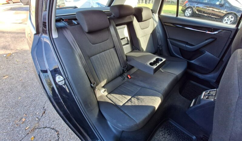 Škoda Octavia Klimatronic 2-stref, Podgrz. fotele, Hak, LED, PDC 2x, CarPlay III (2013-) full