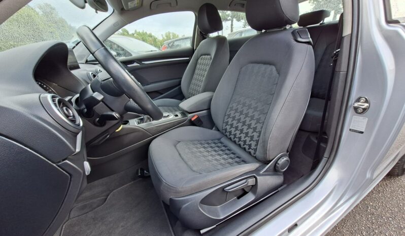 Audi A3 3-drzwiowe Klimatronic 2-stref, Podgrz. fotele, Navi, PDC, Bi-Xenon, Hak 8V (2012-) full