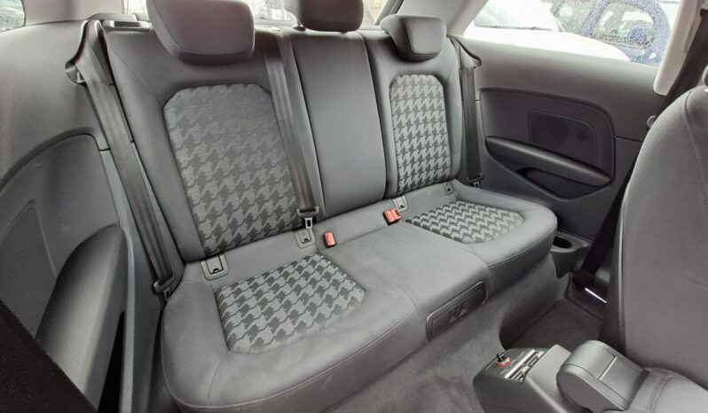 Audi A3 3-drzwiowe Klimatronic 2-stref, Podgrz. fotele, Navi, PDC, Bi-Xenon, Hak 8V (2012-) full