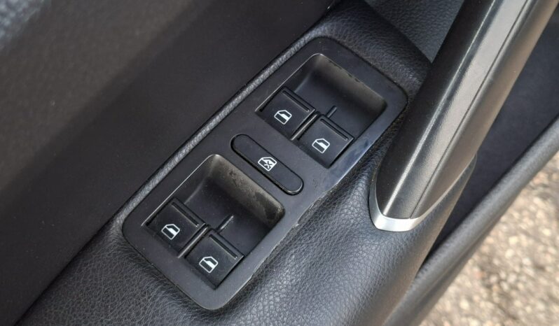 Volkswagen Passat Klimatronic 2-stref, Skóra, Podgrz. fotele, CarPlay/AndroidAuto B8 (2014-2023) full