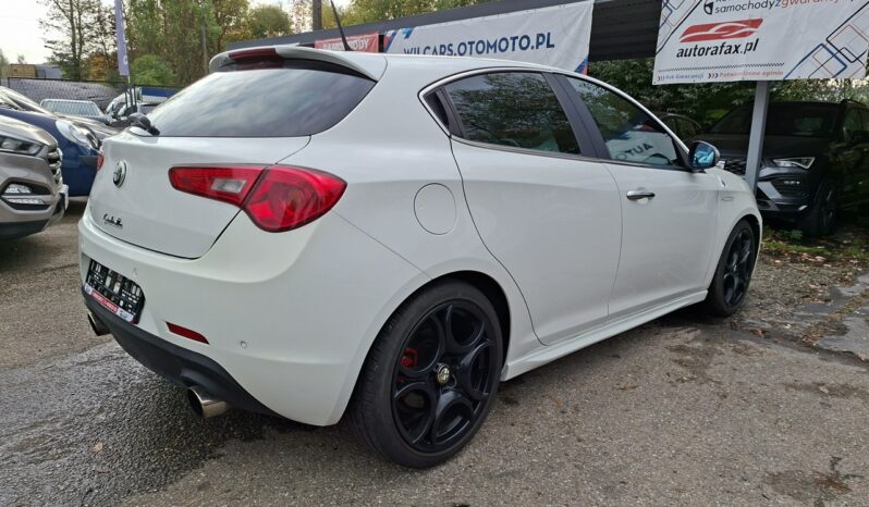 Alfa Romeo Giulietta Quadrifoglio Verde, Klimatronic, DNA, Bi-Xenon, PDC, 2 kpl. kół, BOSE full