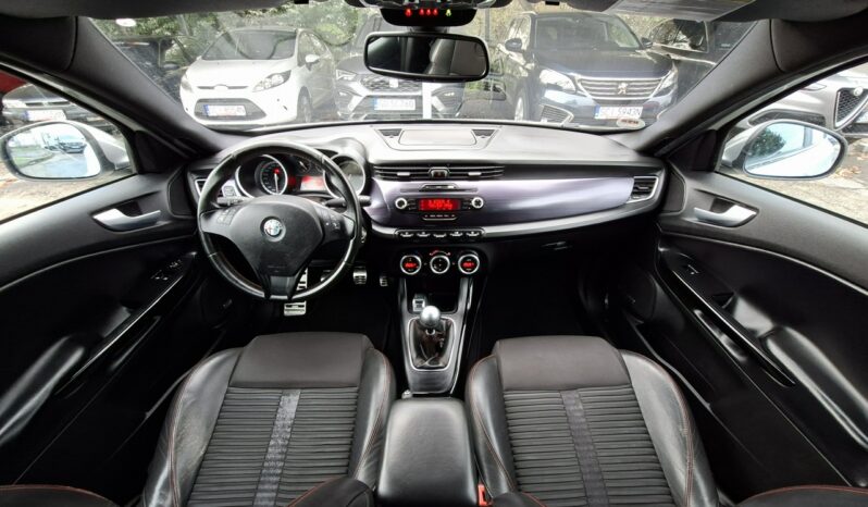 Alfa Romeo Giulietta Quadrifoglio Verde, Klimatronic, DNA, Bi-Xenon, PDC, 2 kpl. kół, BOSE full