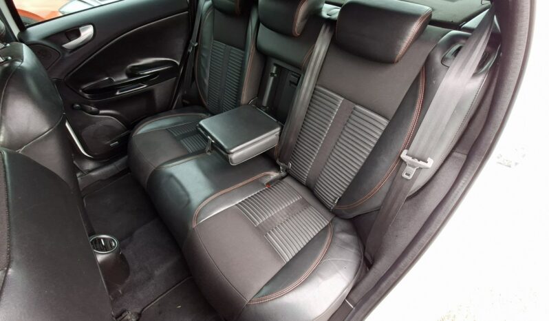 Alfa Romeo Giulietta Quadrifoglio Verde, Klimatronic, DNA, Bi-Xenon, PDC, 2 kpl. kół, BOSE full