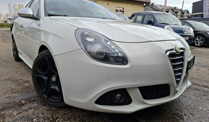 Alfa Romeo Giulietta Quadrifoglio Verde, Klimatronic, DNA, Bi-Xenon, PDC, 2 kpl. kół, BOSE full