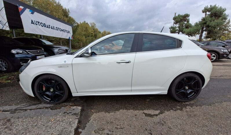 Alfa Romeo Giulietta Quadrifoglio Verde, Klimatronic, DNA, Bi-Xenon, PDC, 2 kpl. kół, BOSE full
