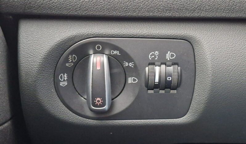 Audi A3 Sportback Klimatronic 2-stref, Tempomat, Podgrz. fotele, PDC, Podłokietnik 8P (2003-2012) full
