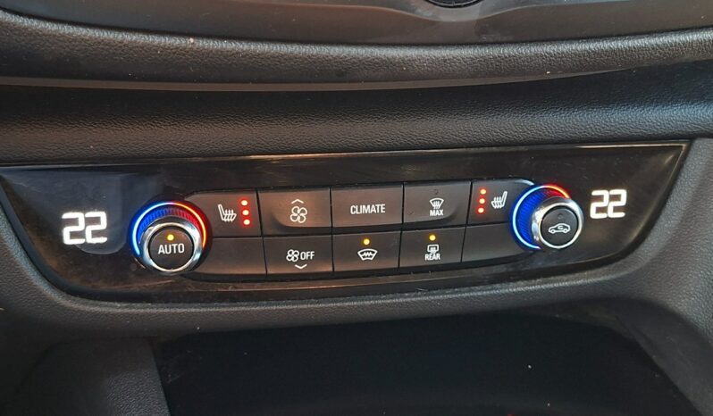 Opel Insignia Grand Sport Klimatronic 2-stref, Podgrz. fotele kierownica szyba, CarPlay, LED B (2017-) full