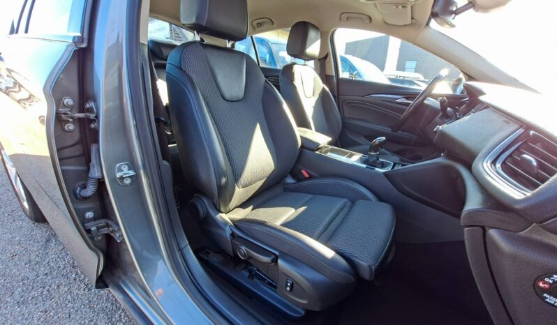Opel Insignia Grand Sport Klimatronic 2-stref, Podgrz. fotele kierownica szyba, CarPlay, LED B (2017-) full