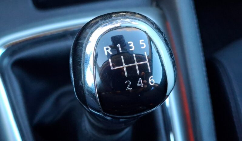 Nissan Qashqai Klimatronic 2-stref, Podgrz. fotele, PDC 2x, Navi, Kamera cofania II (2013-2021) full