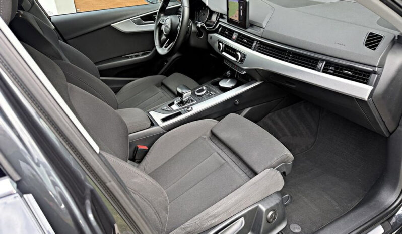 Audi A4 Avant 2.0 TDI S tronic sport full