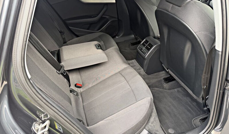 Audi A4 Avant 2.0 TDI S tronic sport full